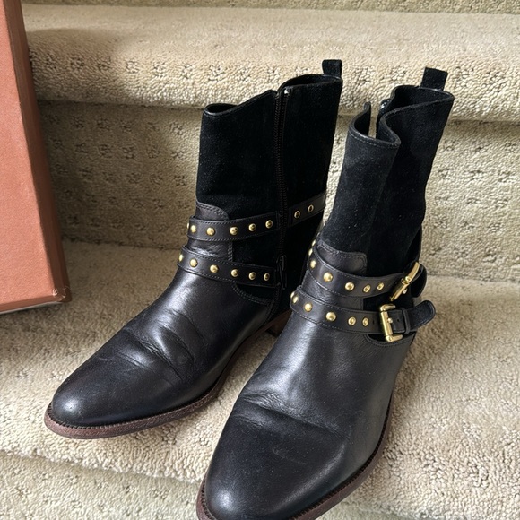 Coach Boots - Picture 2 of 6